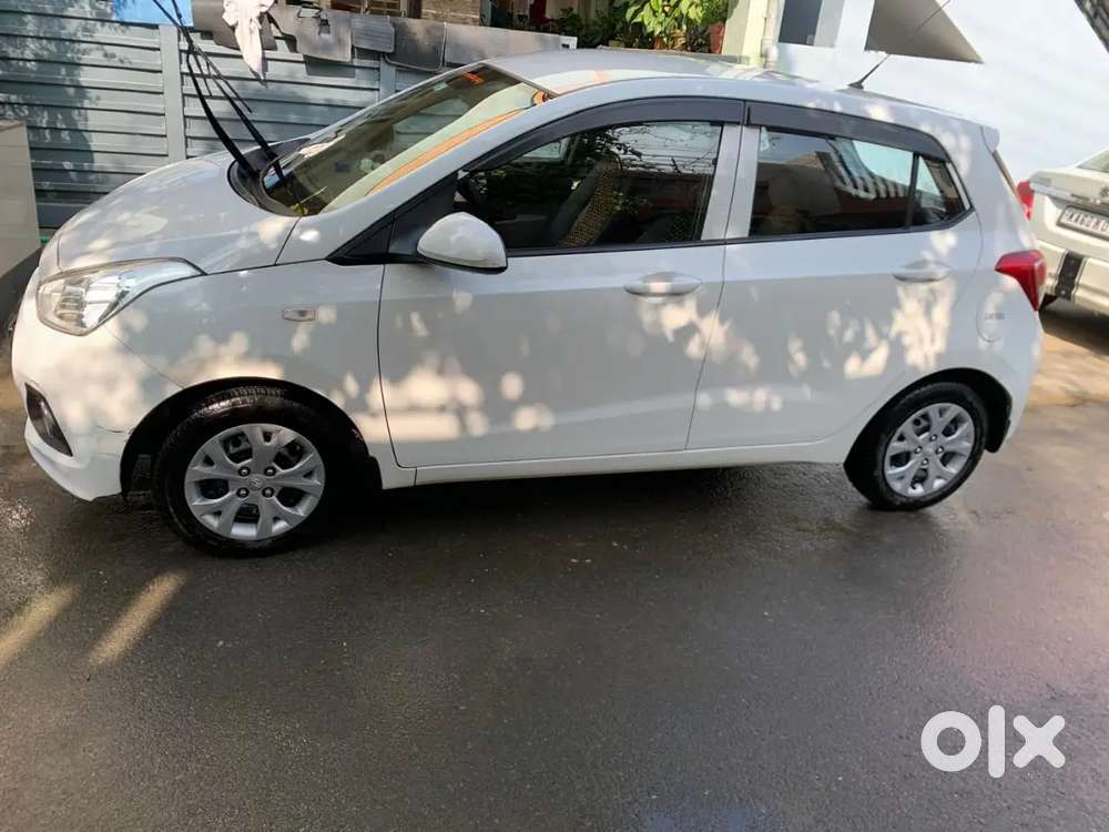 Hyundai Grand I10 2016 Diesel 137000 Km Driven