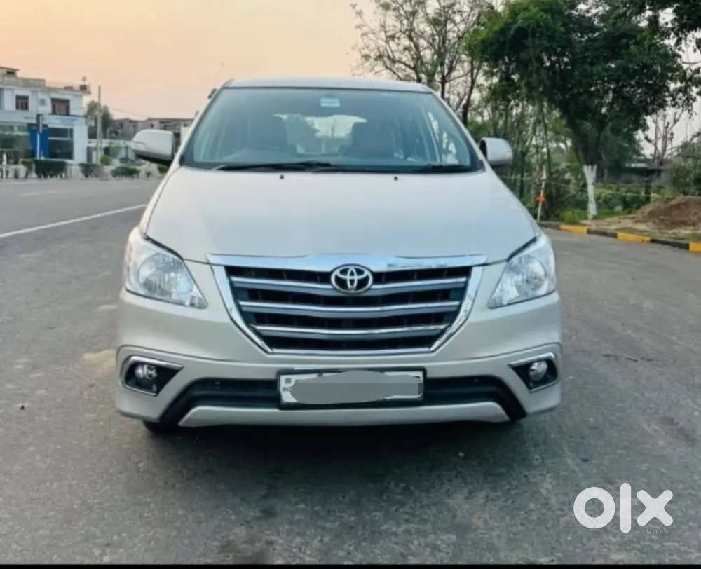 Toyota Innova 2014 Diesel Well Maintained