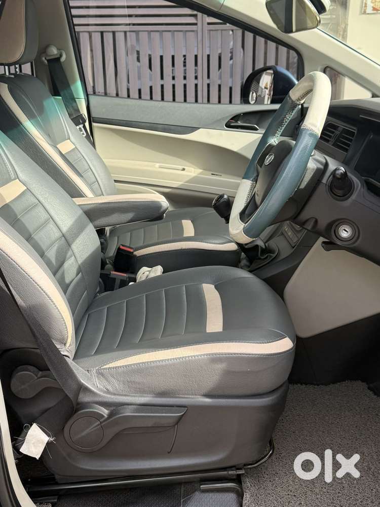 Mahindra Marazzo M4 8str, 2019, Diesel
