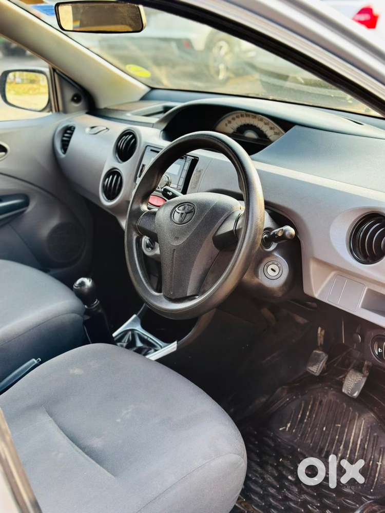 Toyota Etios 2010-2012 Vx, 2011, Petrol