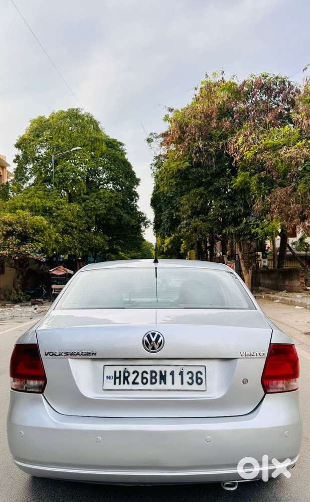 Volkswagen Vento 2010-2013 Petrol Highline, 2011, Petrol