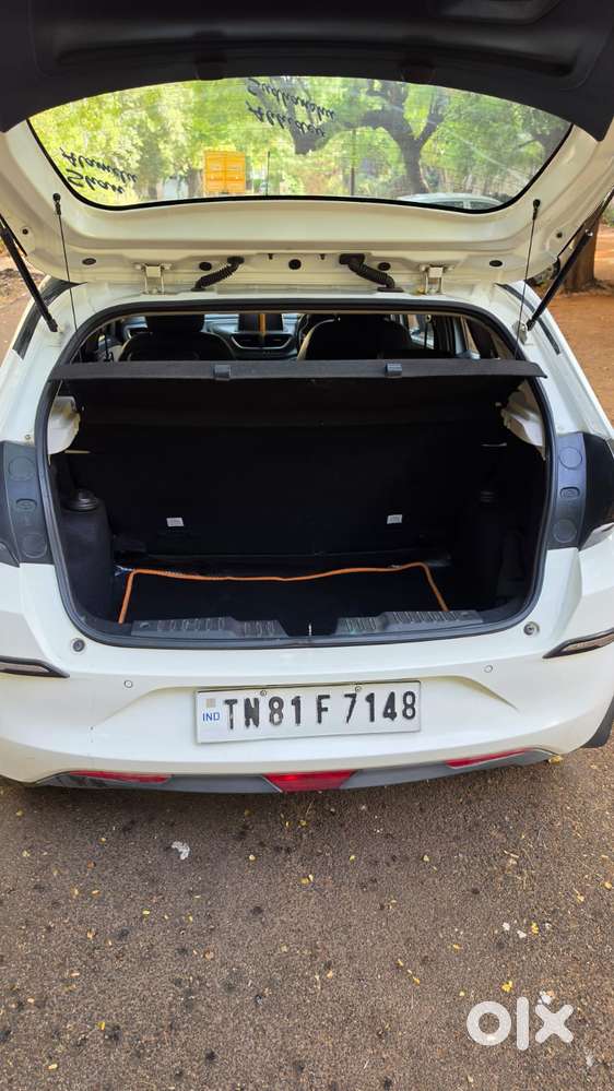 Tata Altroz Xz Plus (o) (s), 2022, Petrol
