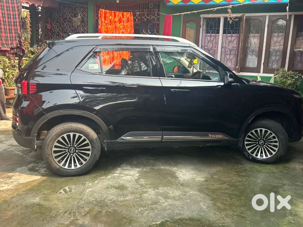 Hyundai Venue Petrol Manual 2025  Good And Well Maintenance
