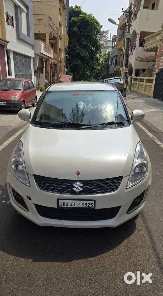 Maruti Suzuki Swift Vxi + Manual, 2014, Petrol