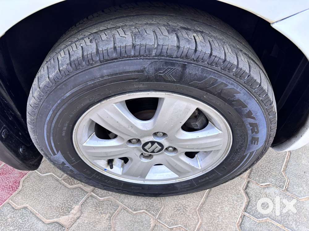 Maruti Suzuki Swift Dzire Zxi + Mt, 2010, Petrol