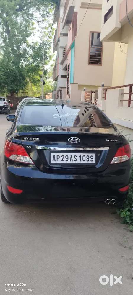 Hyundai Fluidic Verna 2011 Petrol 104000 Km Driven