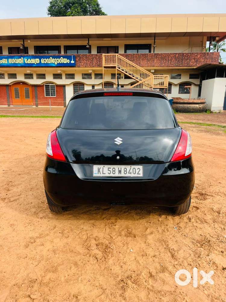 Maruti Suzuki Swift Lxi Option, 2017, Petrol