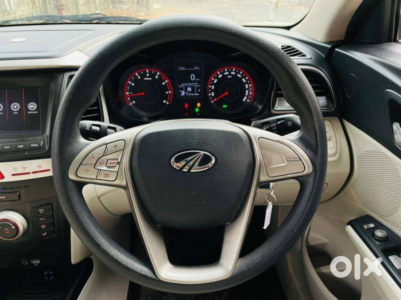 Mahindra Xuv300 1.2 W6 Amt Petrol, 2021, Petrol