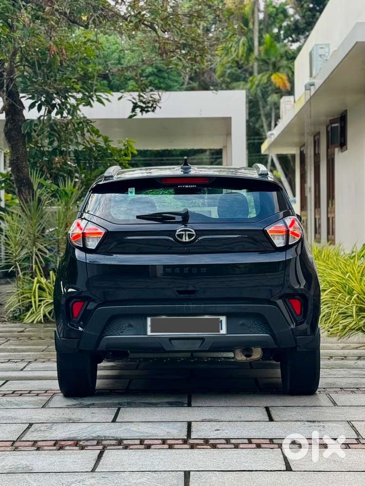 Tata Nexon Dark 2022 Petrol Automatic