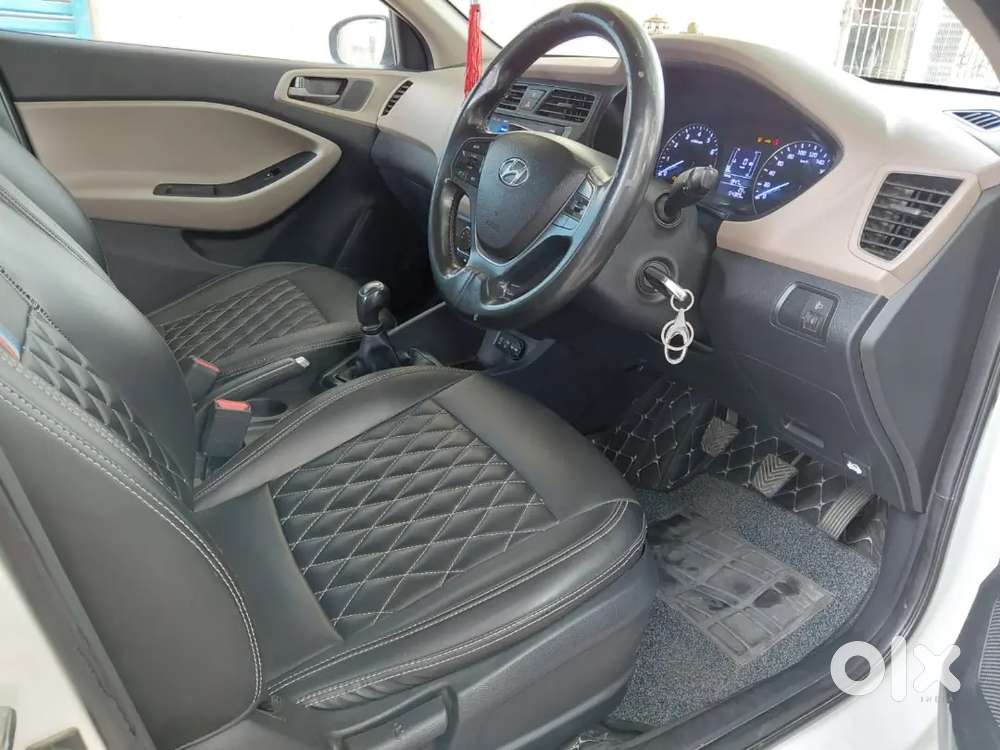 Hyundai I20 Executive 54415 Km Runing Showroom Car