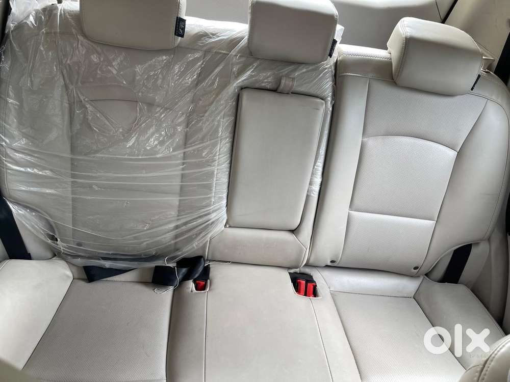 Mahindra Xuv300 W8 Option Diesel, 2022, Diesel