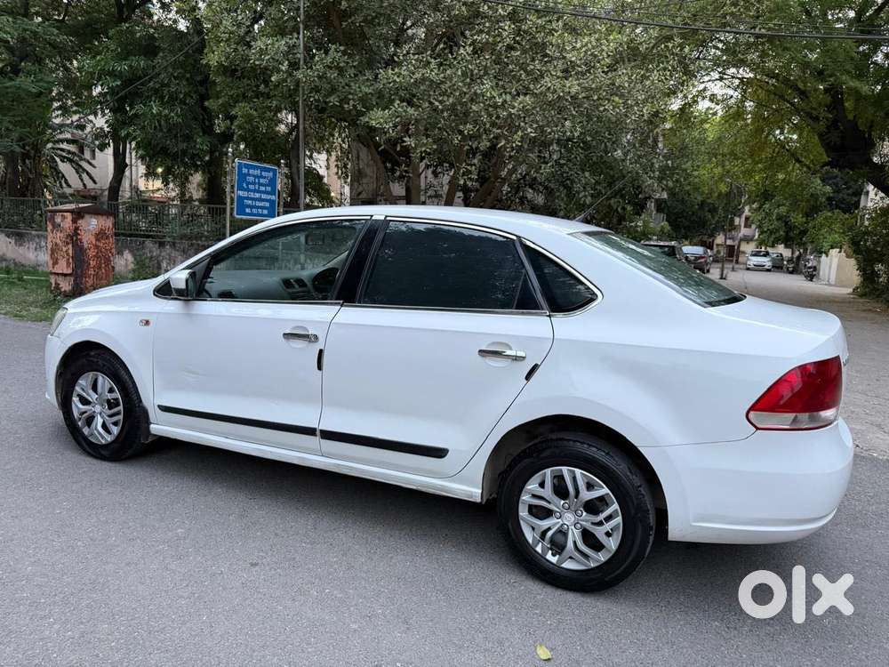 Volkswagen Vento 1.6 Trendline, 2013, Petrol