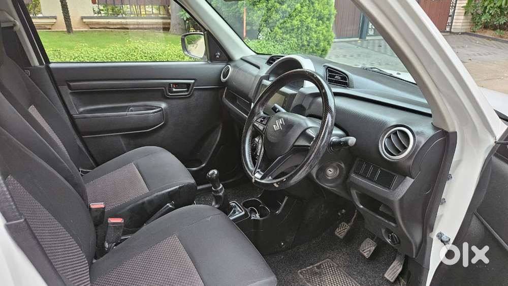 Maruti Suzuki S-presso Vxi Opt, 2020, Petrol