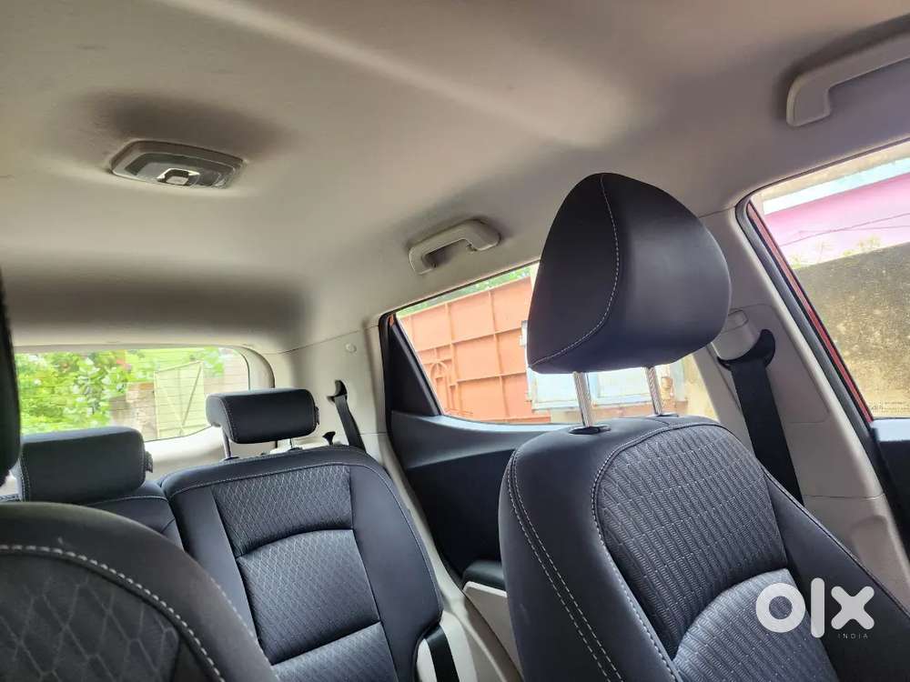 Mahindra Xuv300 2021 Petrol 27500 Km Driven