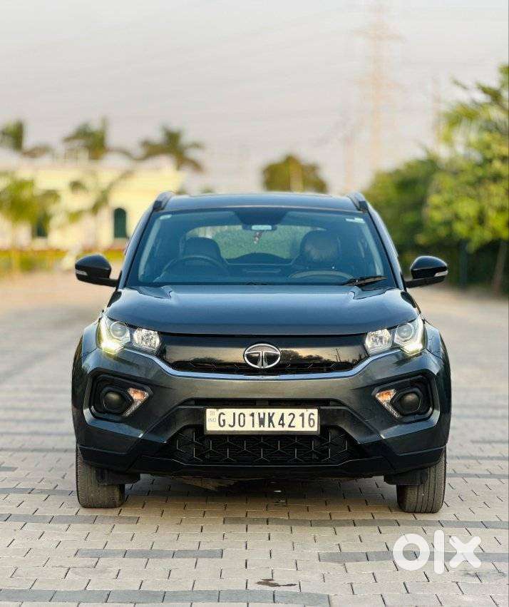 Tata Nexon 1.5 Revotorq Xm (s), 2023, Diesel