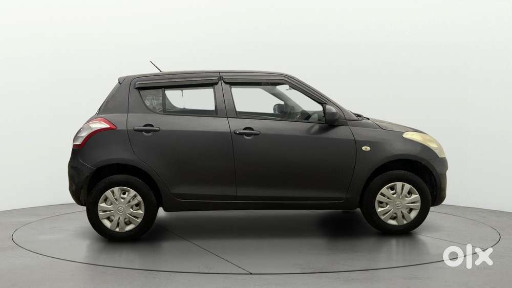 Maruti Suzuki Swift Lxi, 2017, Cng & Hybrids