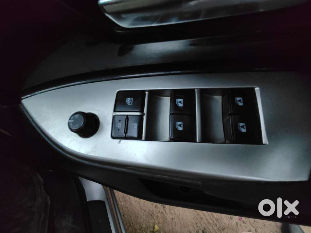 Toyota Innova Crysta