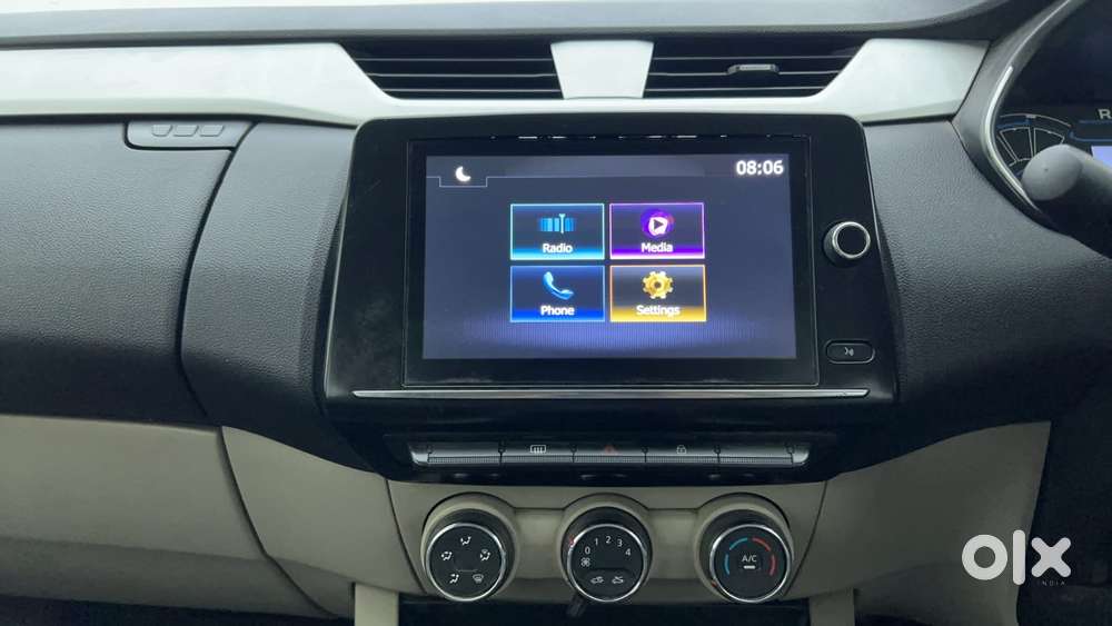 Renault Triber Rxz, 2022, Petrol