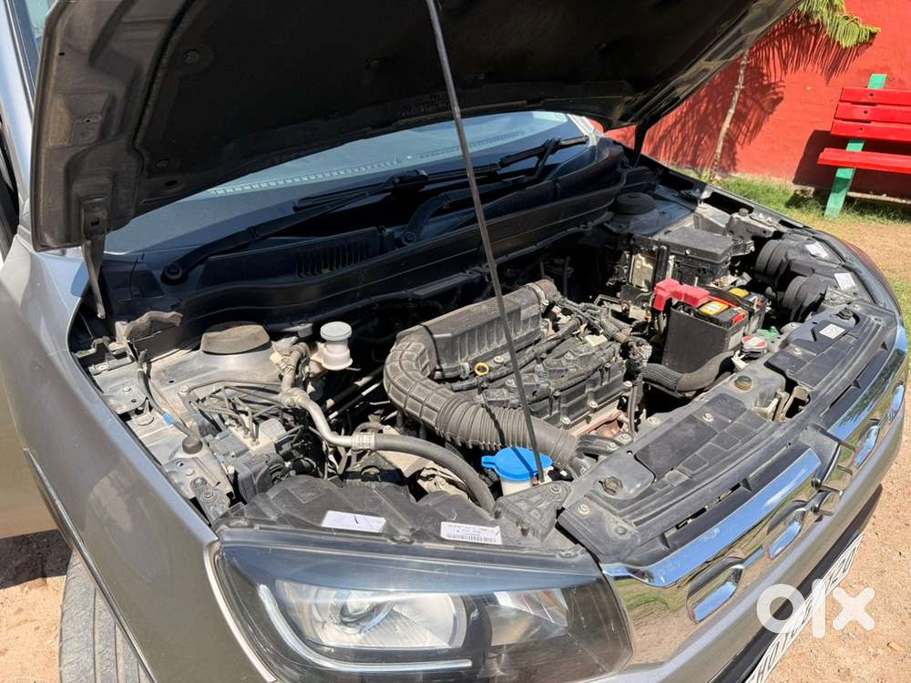 Maruti Suzuki Brezza 2021 Petrol 42000 Km Driven