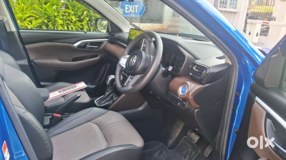 Toyota Urban Cruiser Hyryder 1.5 V Hybrid, 2024, Petrol