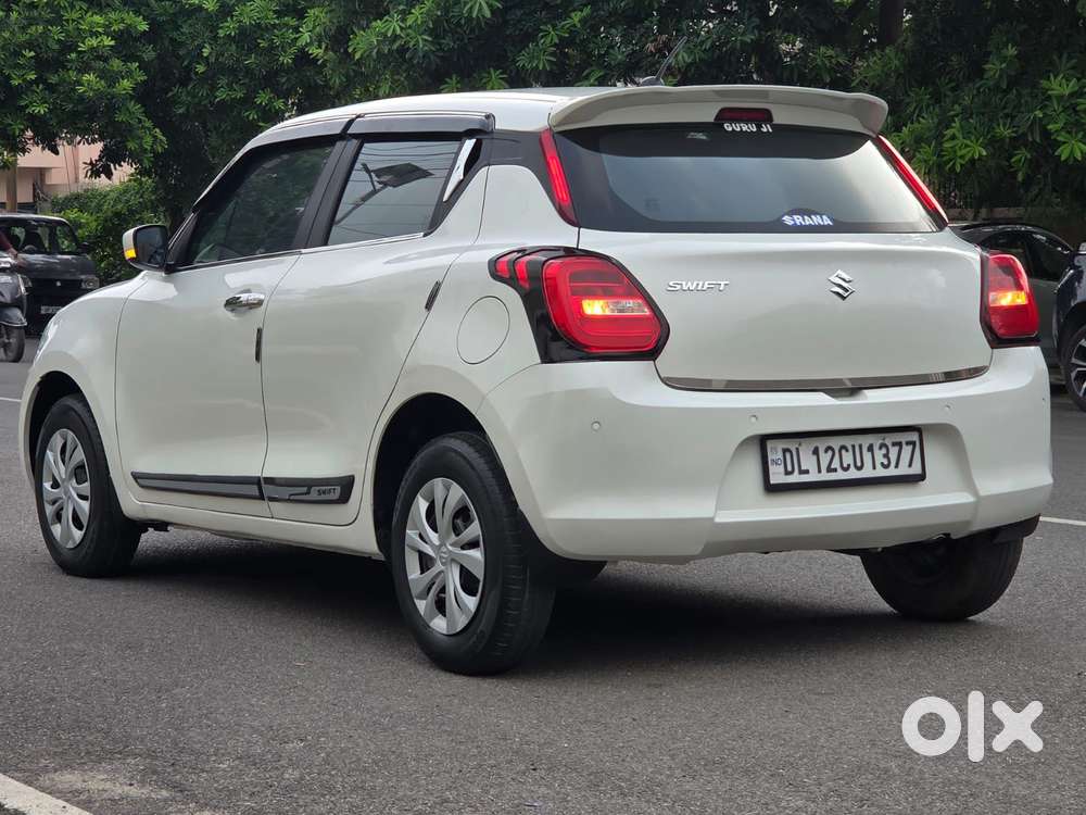 Maruti Suzuki Swift Vxi + Manual, 2021, Petrol
