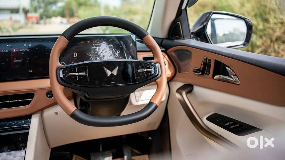 Mahindra Xuv 7xo Ax, 2026, Petrol