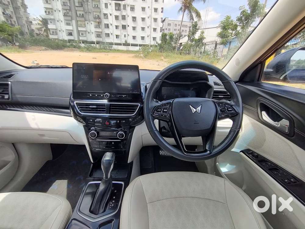 Mahindra Xuv 3xo Ax7l 1.2 Petrol At (pg), 2024, Petrol