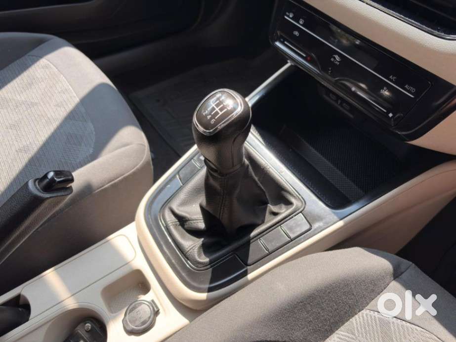 Skoda Slavia Ambition 1.0l Tsi Mt, 2022, Petrol