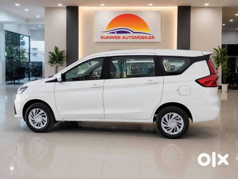 Brand New Vehicle Brand--suzuki /model Ertiga Vxi Cng 2026 /driven-800