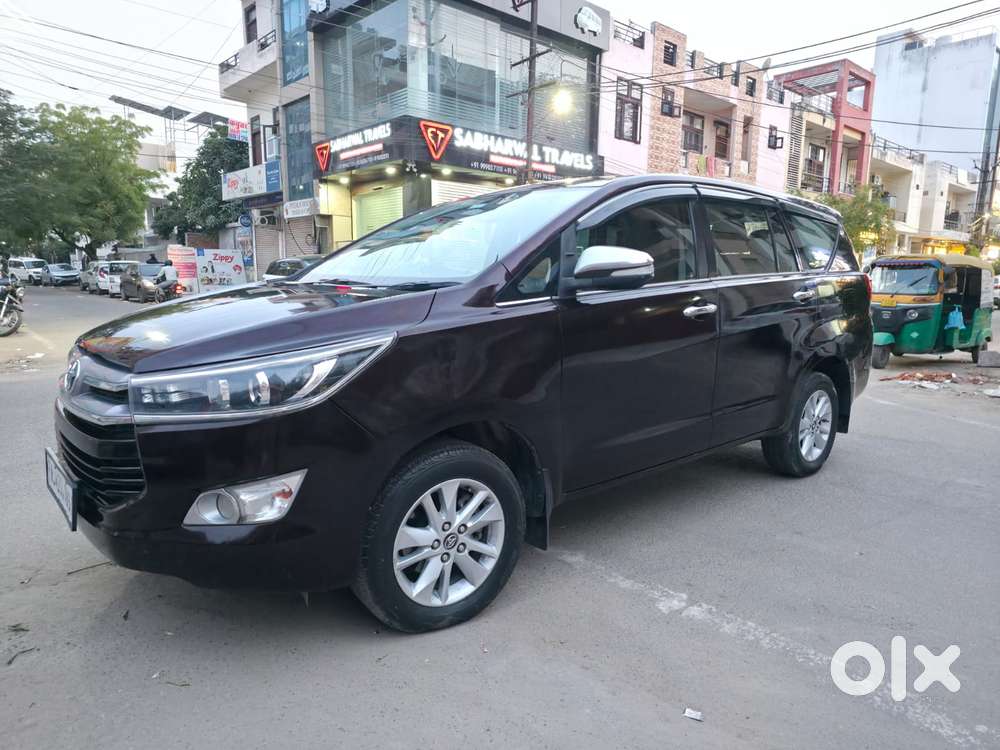 Toyota Innova Crysta 2.8z Automatic, 2017