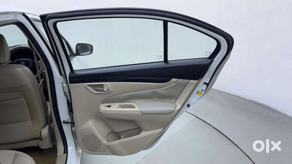 Maruti Suzuki Ciaz 2014-2017 At Zxi, 2015, Petrol