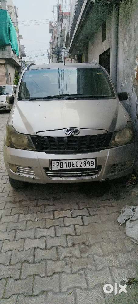 Mahindra Quanto 1.5 C6 2013