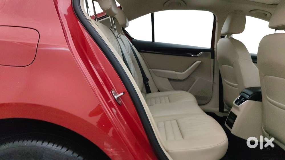 Skoda Octavia 1.8 Tsi At Style Plus, 2017, Petrol