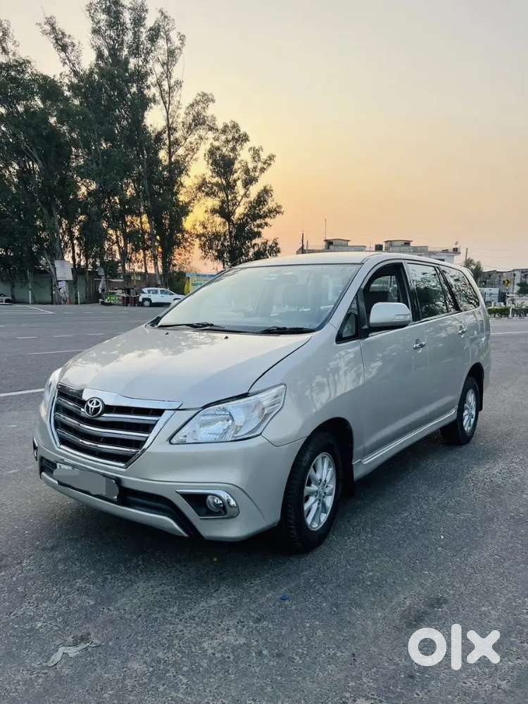Toyota Innova 2014 Diesel Well Maintained