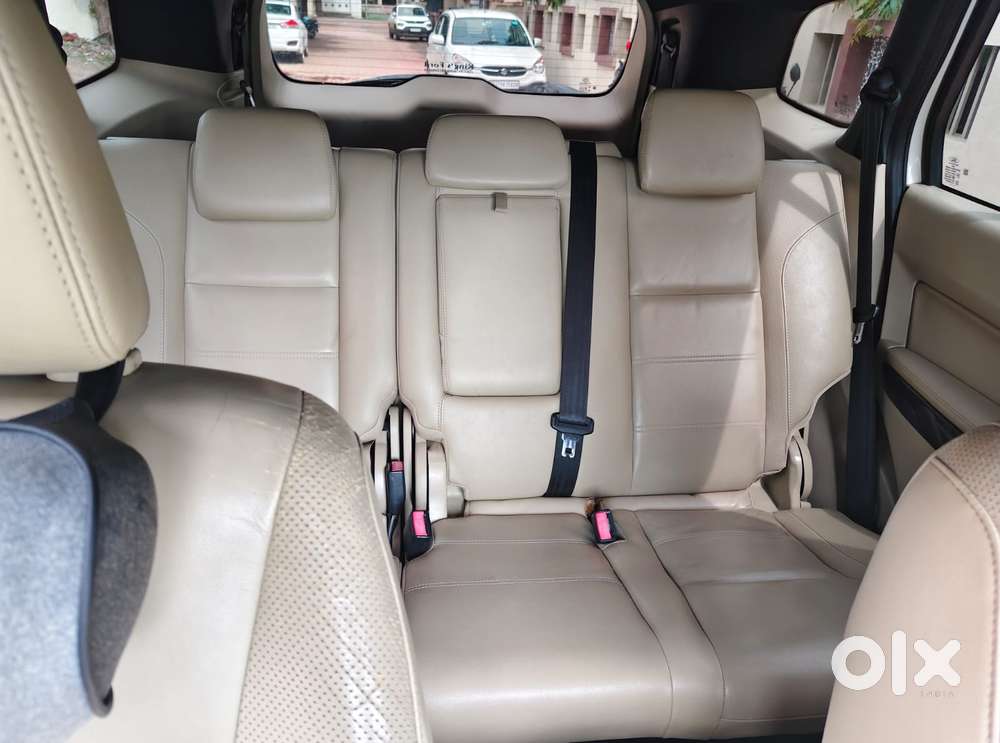 Ford Endeavour 3.2 Titanium At 4x4, 2017, Diesel