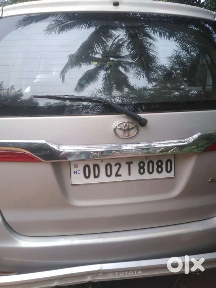 Toyota Innova Diesel 7 Str 2015