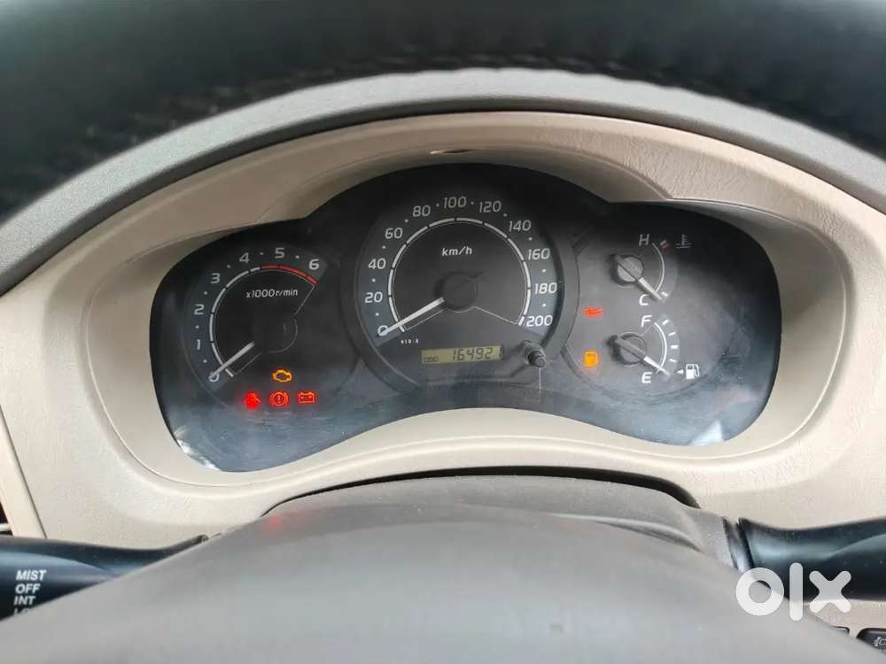 Toyota Innova 2.5 V 2011