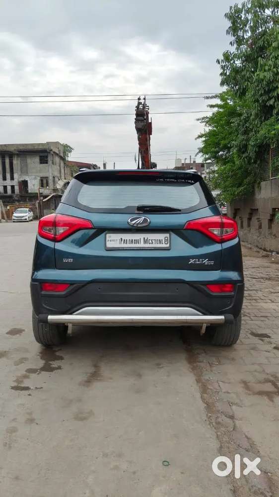 Mahindra Xuv300 2019 Petrol A+ Condition