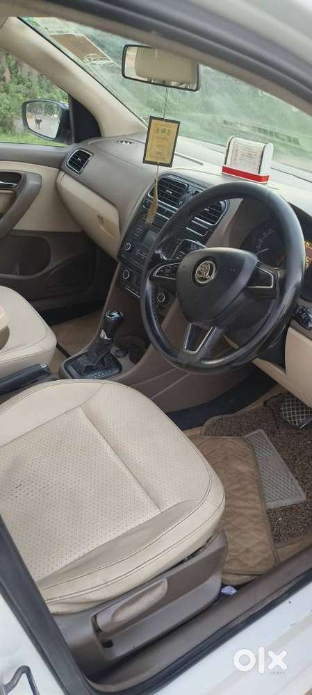 Skoda Rapid 1.5 Tdi At Ambition With Alloy Wheel, 2015, Diesel