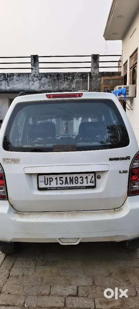 एक फैमिली कार  है ना कि डीलर की