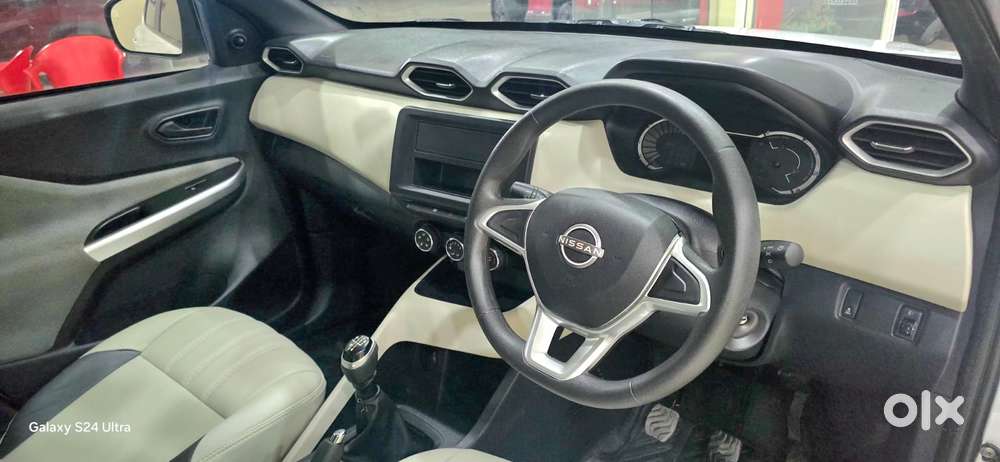 Nissan Magnite 1.0 Xv, 2023, Petrol