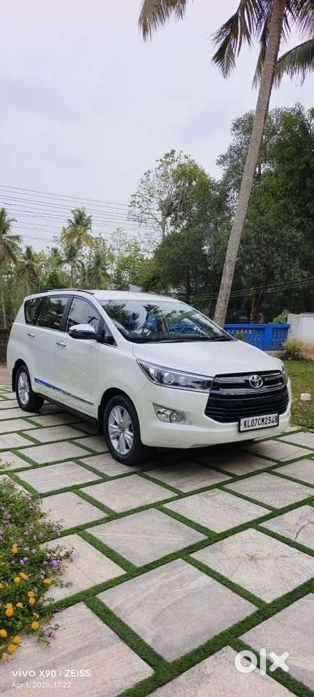 Toyota Innova Crysta 2.8z Automatic, 2018, Diesel