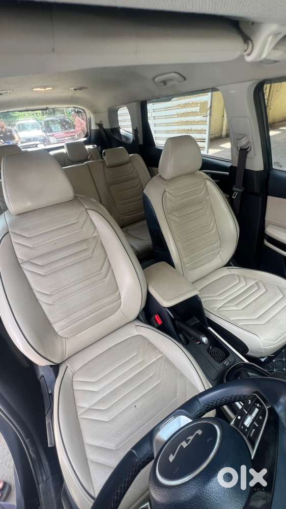 Kia Carens Diesel At Topend 2024 Luxuryplus