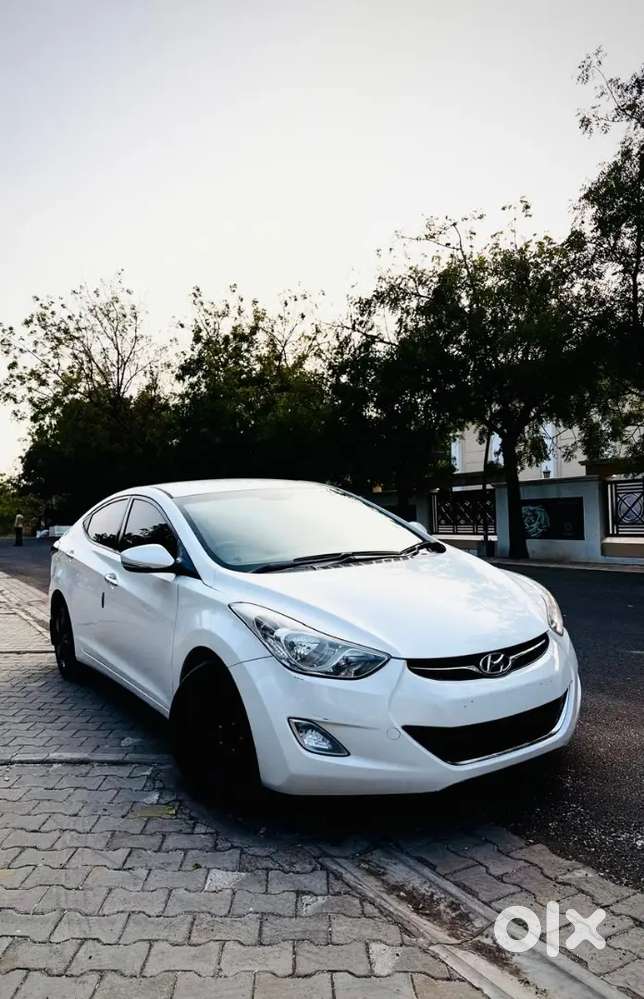 Hyundai Elantra 2013 Diesel 17000 Km Driven