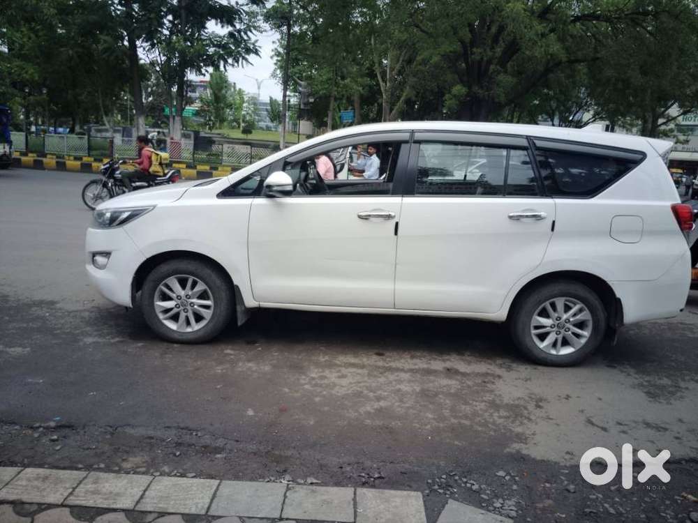 Toyota Innova Crysta 2.4 Gx Mt 8s, 2017, Diesel