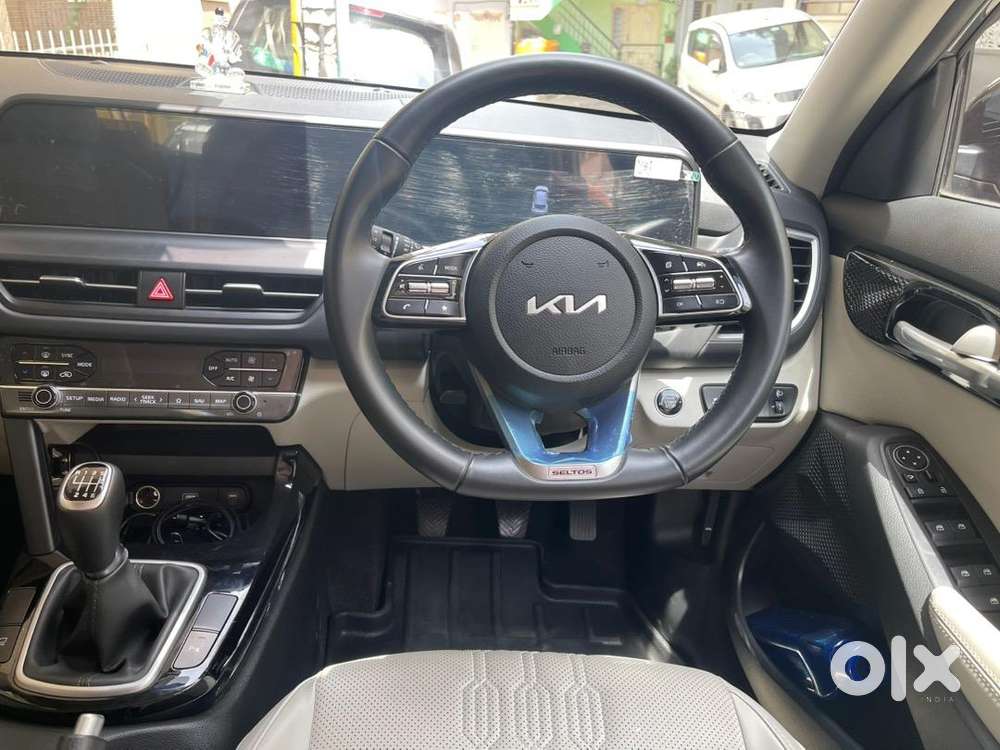 Kia Seltos Htx Manual 2023 - 2.5yr  Single Owner