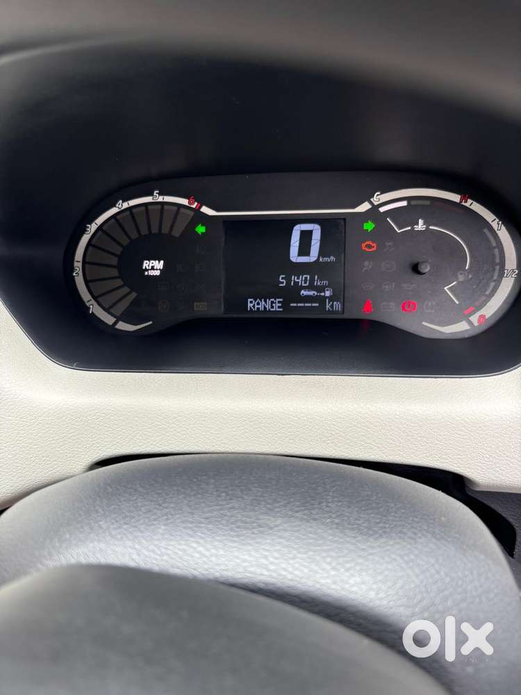 Nissan Magnite, 2022, Petrol