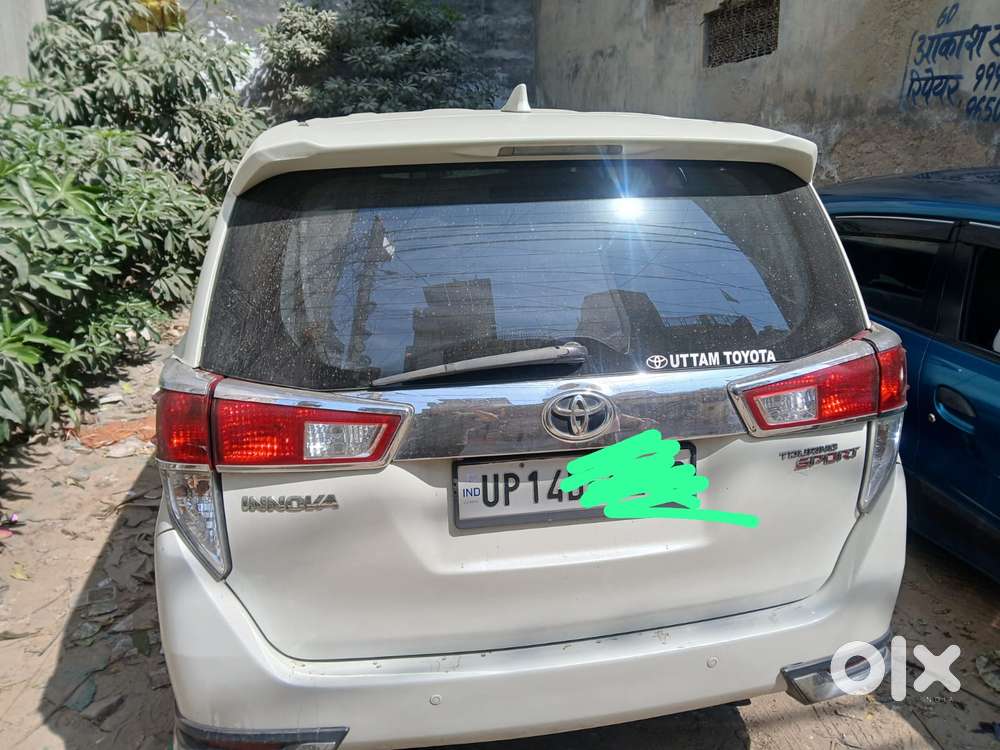 Toyota Innova Crysta 2.8z Automatic, 2017, Diesel