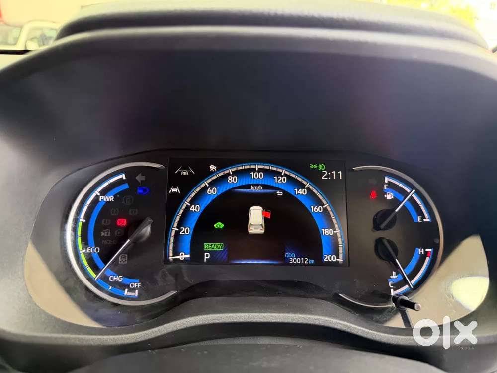 Toyota Innova Hycross, 2025, Petrol