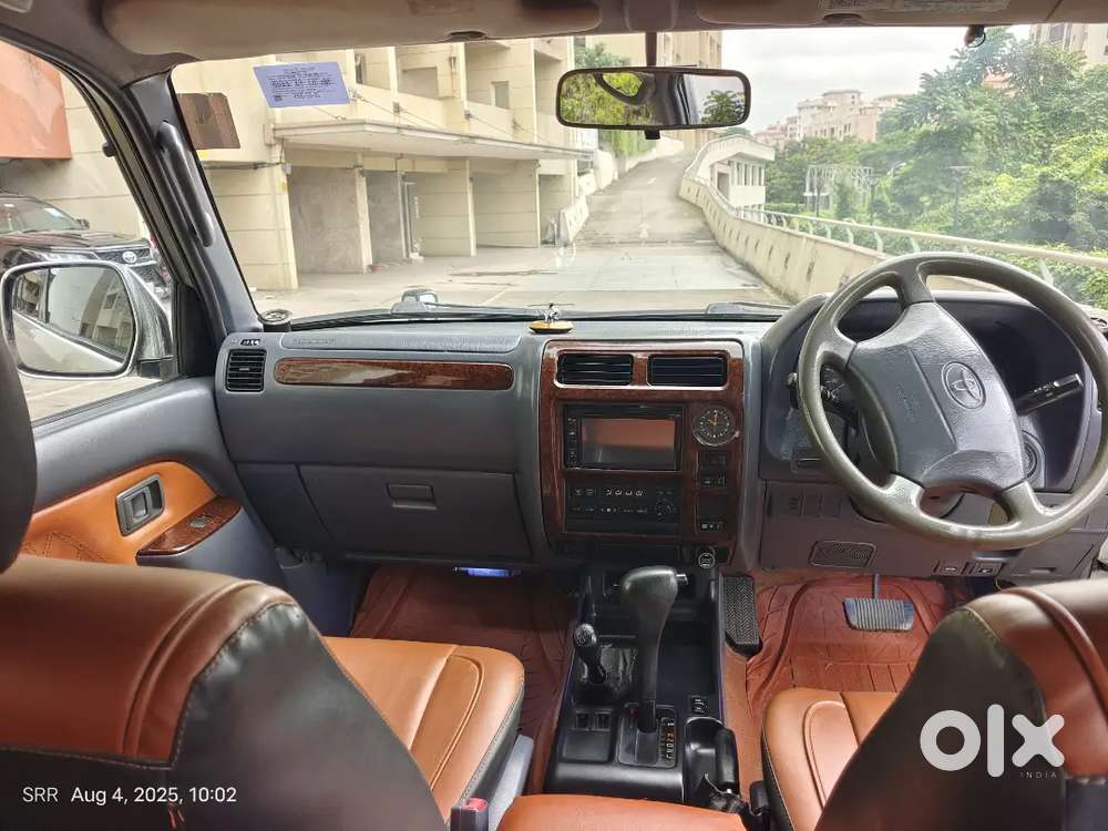 Toyota Land Cruiser Prado 2000 Petrol 85000 Km Driven